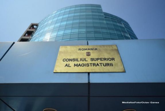 Negatívan véleményezte a CSM a 7-es kormányrendeletet módosító tervezetet