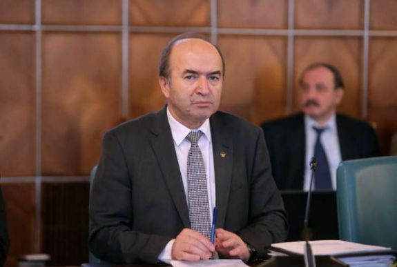 Igazságügyi törvények: elfogadta a kormány a módosítások módosításait