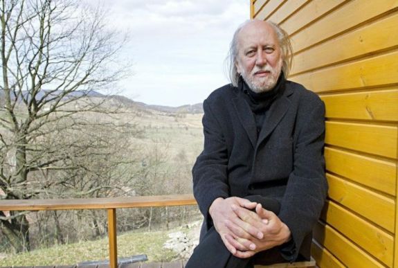 Krasznahorkai Lászlónak adományoz tiszteletbeli doktori címet a BBTE