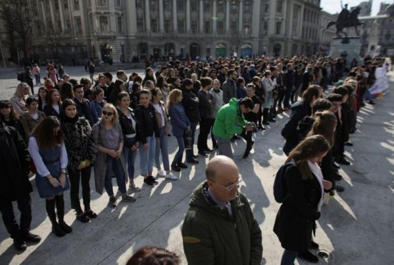 FRISSÍTVE - „Románia autópályát akar” – részben megállt az élet 15 percre az országban