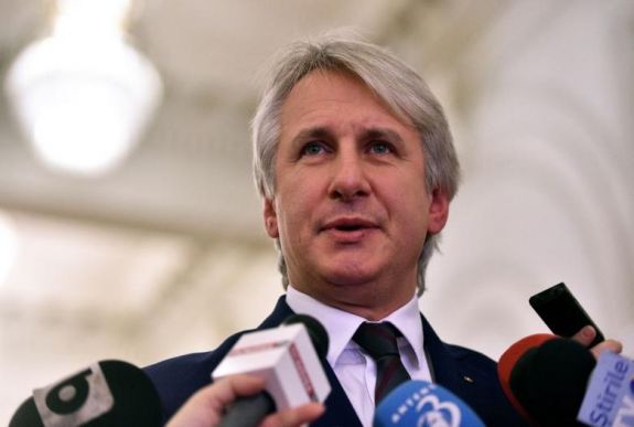 Az ALDE módosítaná, az RMDSZ elhalasztaná, az ellenzék elutasítja a 114-es rendeletet