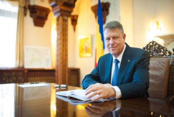 Civil szervezetek a népszavazás kiírását kérték az államfőtől