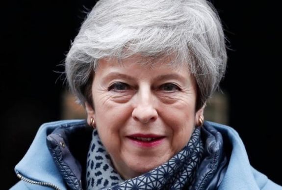 FRISSÍTVE - Brexit: Theresa May kész lemondani miniszterelnöki tisztségéről