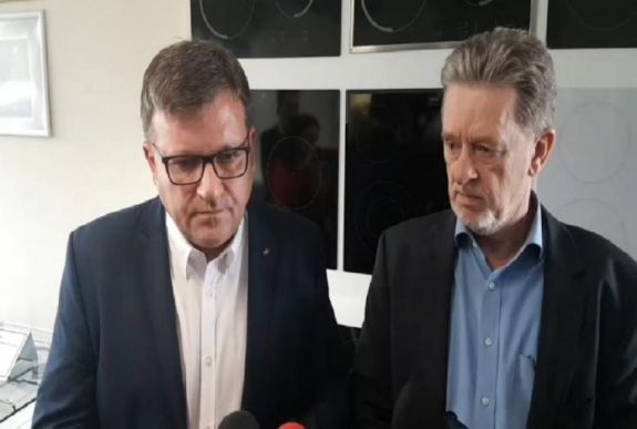 A munkaügyi miniszter közvetít az Electrolux-sztrájkban