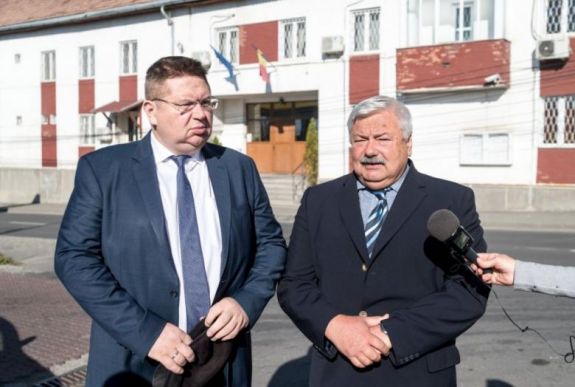 Lomnici: negatívan befolyásolná a román–magyar kapcsolatokat, ha nem szabadulnának Beke Istvánék