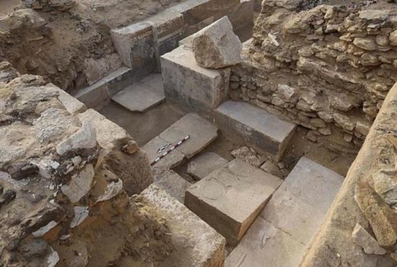 Az egyik legősibb fáraói dinasztia korából származó sírt tártak fel