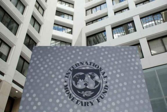 Rontotta az IMF a romániai gazdaság idei növekedésére vonatkozó előrejelzését