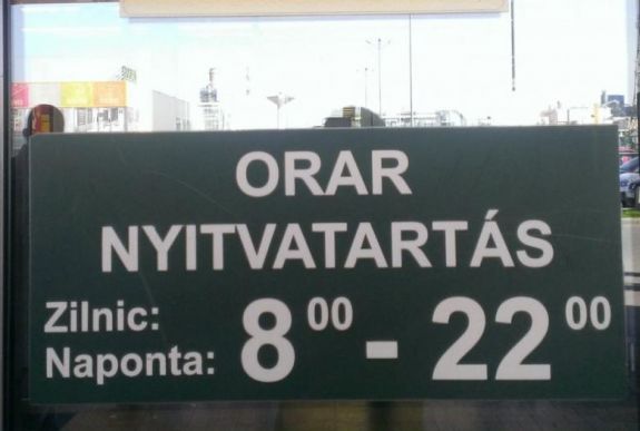 „Megtanítanák magyarul” a székelyföldi bevásárlóközpontokat