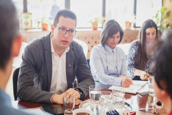 Vincze Loránt: a román nyelvtanuláshoz feltételeket kell teremteni