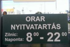 „Megtanítanák magyarul” a székelyföldi bevásárlóközpontokat