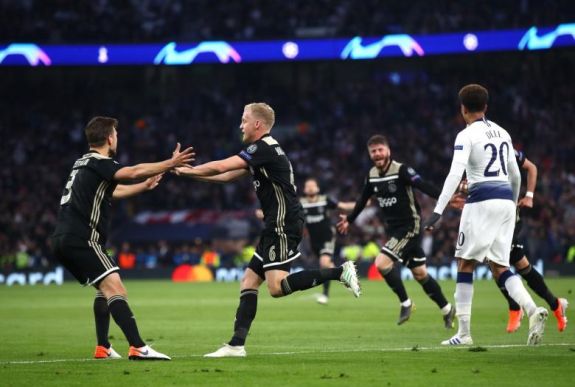 BL: egy lépéssel közelebb került a döntőhöz az Ajax