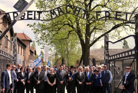 Auschwitzban megemlékeztek a magyarországi zsidók deportálásának 75. évfordulójáról