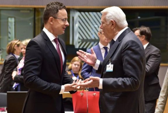 Úzvölgyi temetőfoglalás: a munkálatok leállítását kéri a magyar külügy is