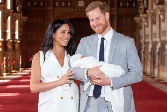 Nem titok többé: így hívják a brit hercegi utódot 