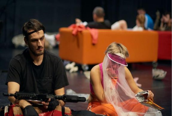 Világot járt, interdiszciplináris alkotócsapat előadását mutatja be a kolozsvári színház