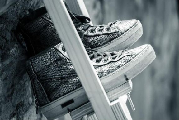 Így viszik a színházat hátrányos helyzetű vidékekre – fotókiállítás Kolozsváron