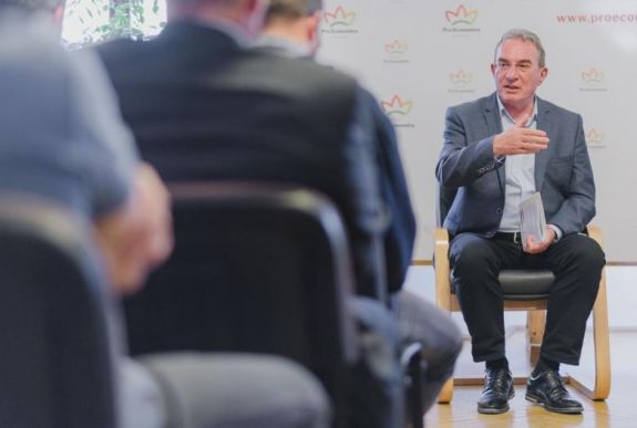 Winkler Gyula: tájékozódjanak idejében a vállalkozók az új EU-s támogatásokról