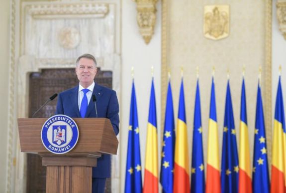 FRISSÍTVE – Johannis továbbra sem ért egyet a tervezett kormányátalakítással