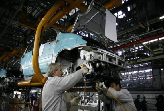 Külhoni románokkal enyhítené a munkaerőkrízist Dragnea