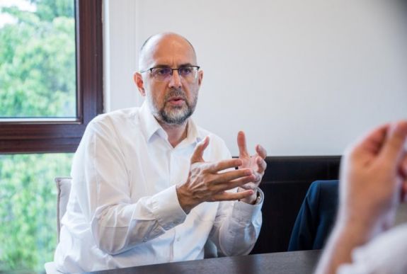 Kelemen Hunor: az Európai Parlamentből kimaradni történelmi vétek – interjú