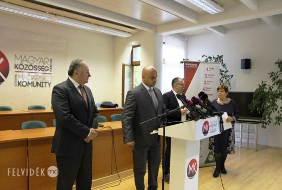 Menyhárt: az etnikai alapú politizálás mellett tették le a voksot a felvidéki magyarok