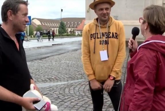 Célba ért egy jó ügy: Csíksomlyóra érkeztek zarándokoló kolozsvári kollégáink