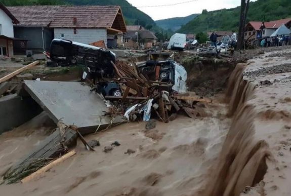 Borzasztó időjárás sújtotta Fehér megyét