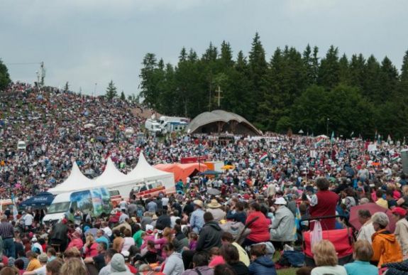 Mutatjuk a csíksomlyói búcsú programját