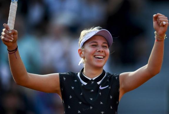 Roland Garros: 17 éves tinilány győzte le a címvédő Simona Halepet