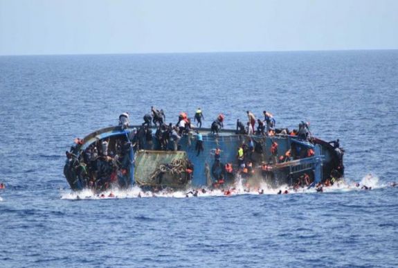 Elsüllyedt egy migránsokat szállító hajó, nyolcan meghaltak