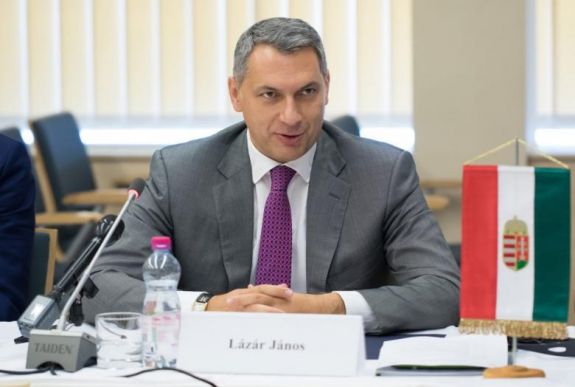 Lázár János: a magyar–román kapcsolatokban egymásra vagyunk utalva