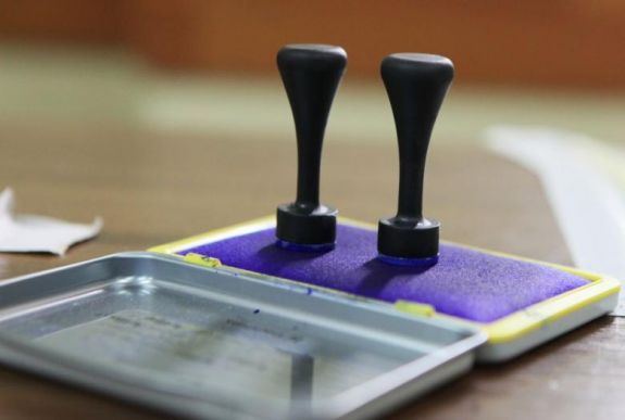 FRISSÍTVE – Választási törvénymódosítás: egy egész hétvégén voksolhatnak a külföldön élő szavazók