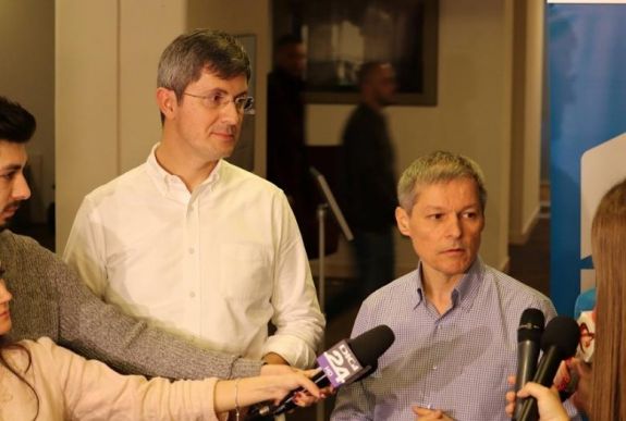 Együttműködést javasol az ellenzéknek és más közéleti szereplőknek az USR PLUS 2020