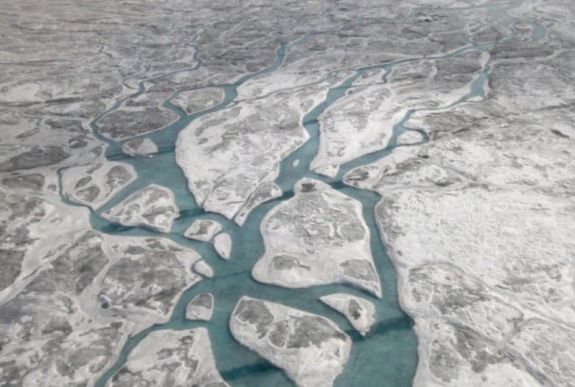 Több mint 50 tóra bukkantak a grönlandi jégmező alatt