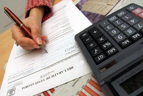 Romániában havonta bevezetnek legalább egy adómódosítást