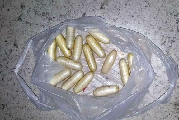 Gyomrában kokaint szállító utast kapcsolt le a román határőrség