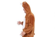 Bizarr: medvének öltözött személy ijesztgette az autósokat Gyergyóban a polgárőrök szerint