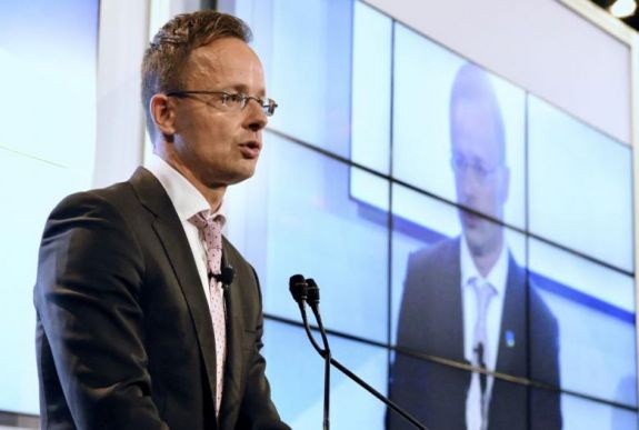 Magyarország a kapcsolatok rendezését javasolja az új ukrán vezetésnek