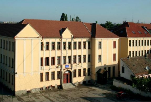 Arad: a magyar érettségizők 56 százaléka ment át