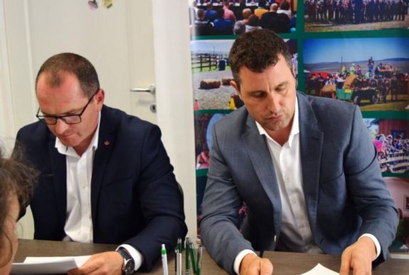 Párbeszédkereséssel lépne fel az RMDSZ a magyarellenességgel szemben