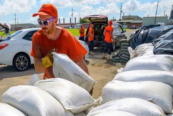 120 km per órás sebességgel közeledik a Barry hurrikán New Orleans felé