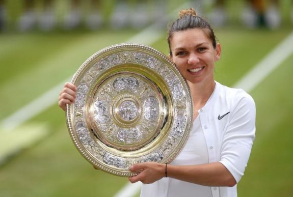 Halep lemosta a pályáról Serenát, először van román bajnoka Wimbledonnak
