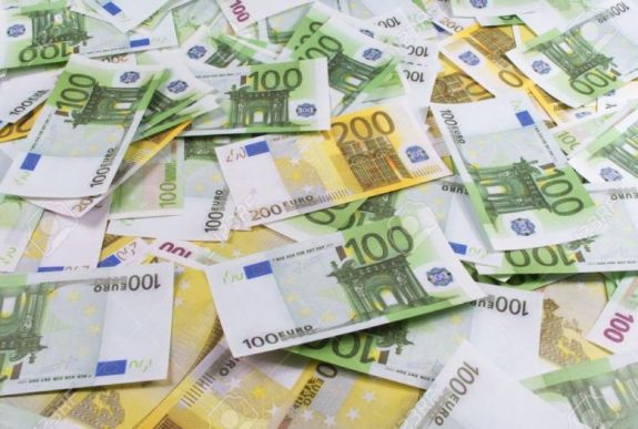 Tíz százalékkal csökkentek a külföldi közvetlen tőkeberuházások