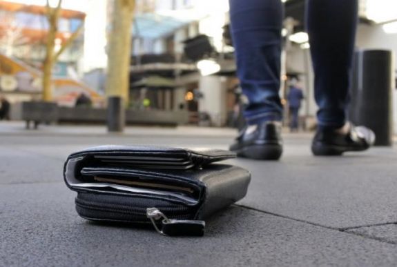 A talált pénztárca tesztje – az emberek becsületesebbek, mint gondoltuk