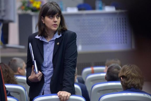 Macron: Kövesit támogatjuk az európai főügyészi tisztségre