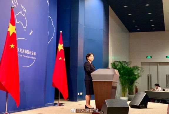 Kína csak egy „hívó szóra” vár, és beveti hadseregét Hongkongban