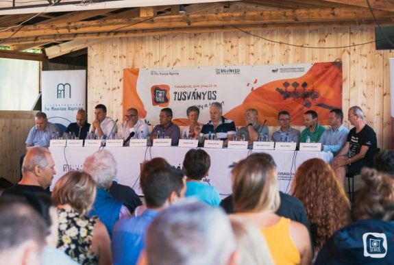 Tusványos: Semjén csókoltatja Bukarestet, az EMNP-elnök „büntit” kér Budapesttől