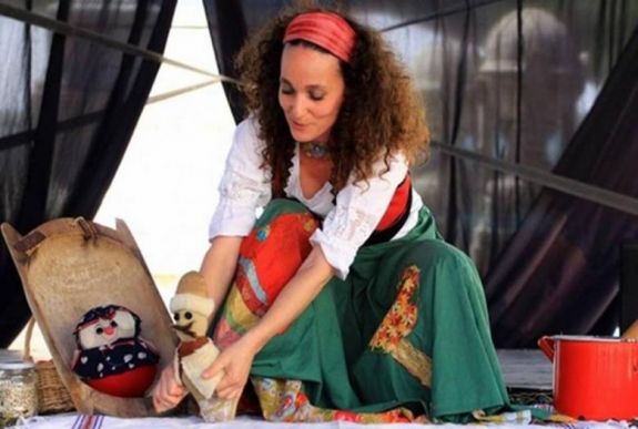 Támogassuk-e a székely nyelvjárást az iskolákban? – Csernik Pál Szende mesemondóval beszélgettünk