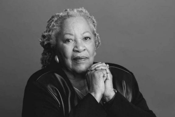 Elhunyt Toni Morrison, az első irodalmi Nobel-díjas fekete nő