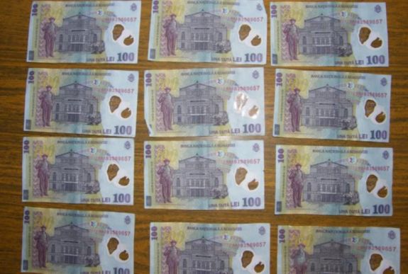 Felpörgött tavaly a pénzhamisítás: leggyakrabban 100 lejes címletet nyomtattak